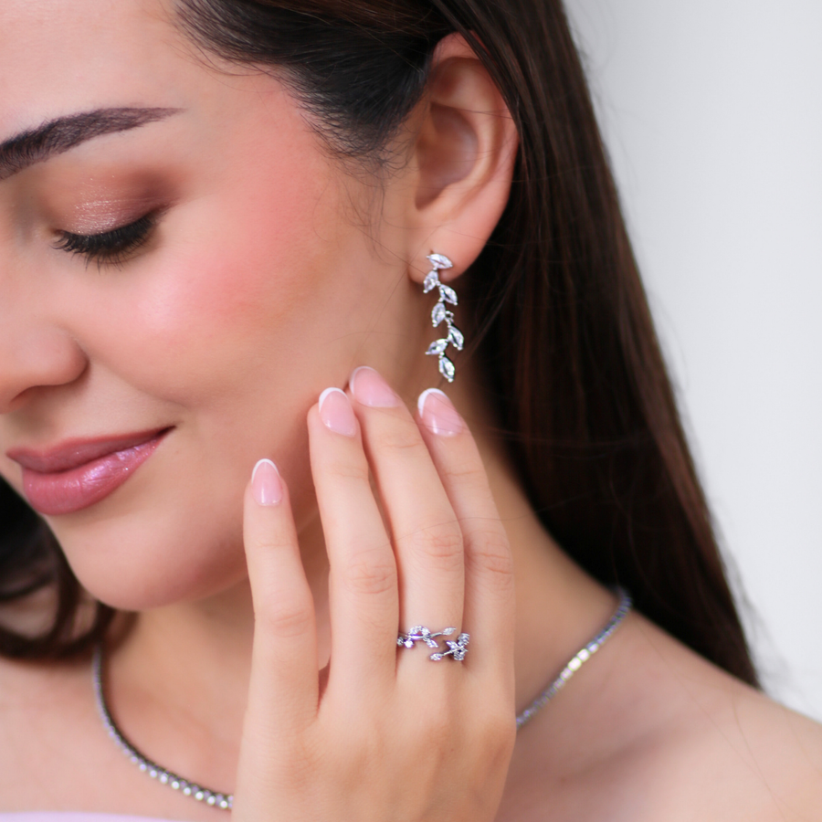 Everlasting Vine Studs in Gold & Silver